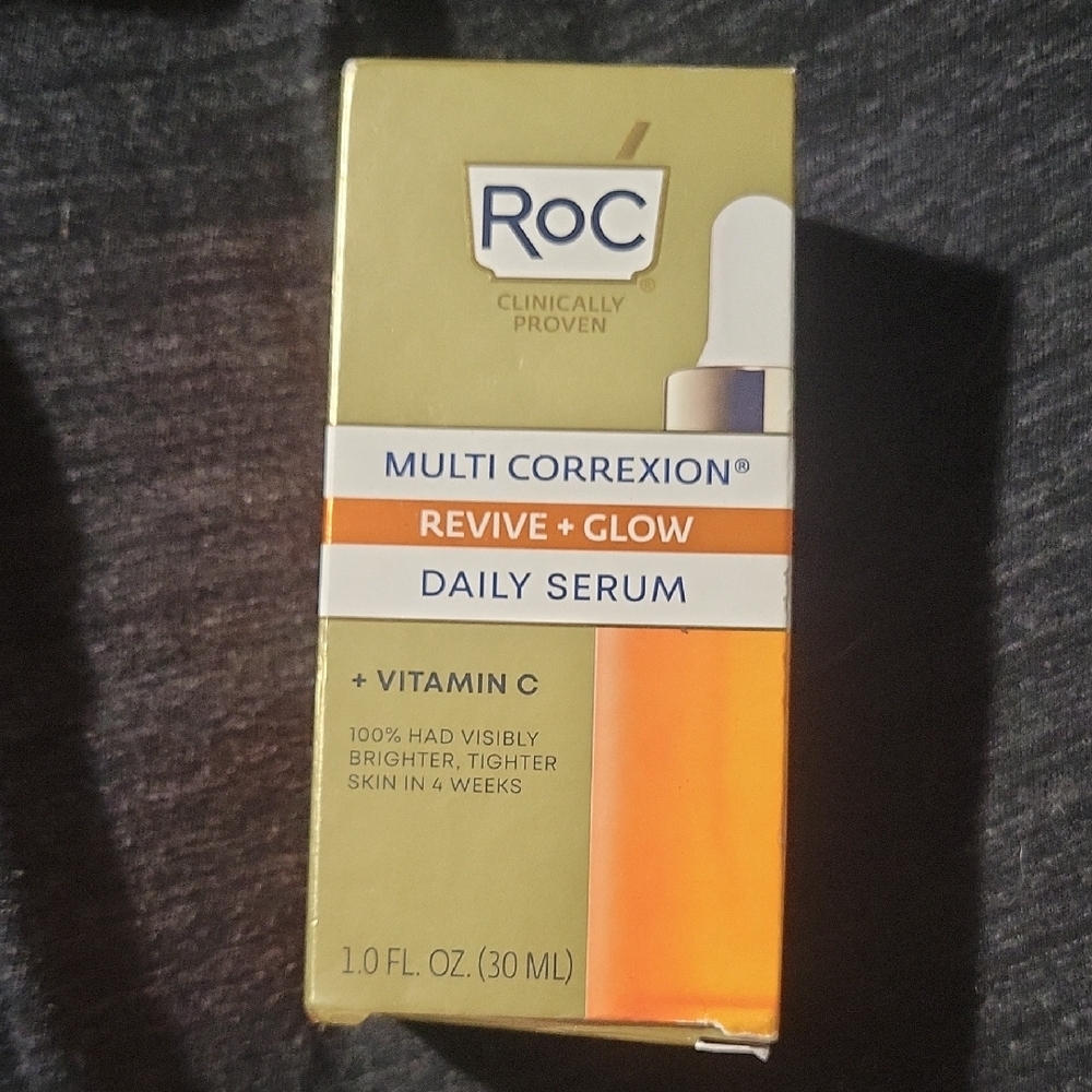ROC Multi Correxion Revive + Glow Daily Serum